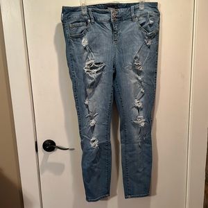 Torrid Premium Distressed Denim Jegging Size 18